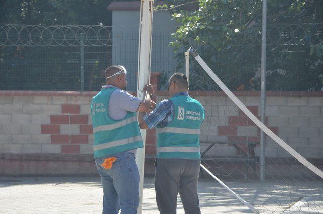 Denetimli serbestlik yükümlüleri, okulları boyuyor