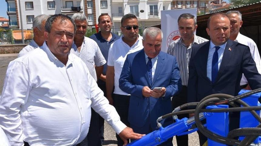 Aksaray&rsquo;da Ziraat Odasına ekipman desteği