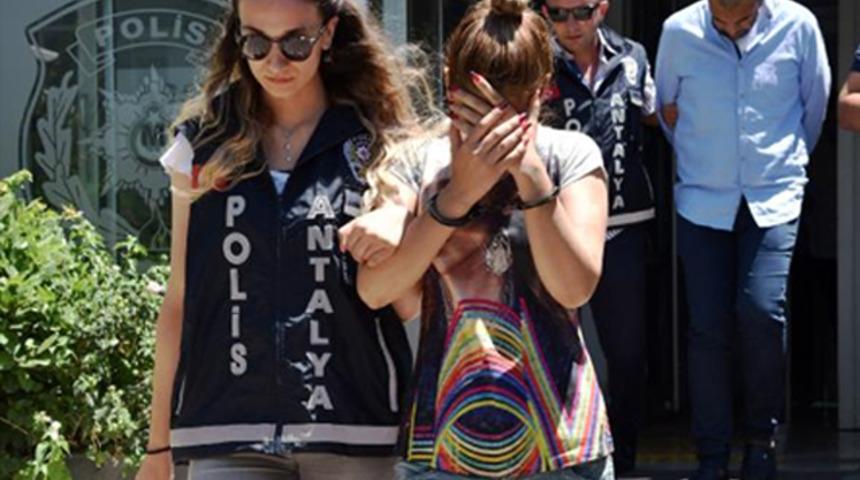 Antalya'da hırsızlık yapan yabancı uyruklu 3 kişi yakalandı