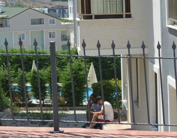 Kızıyla görüşmek istedi diye kocası tarafından pompalı tüfekle öldürüldü! G2