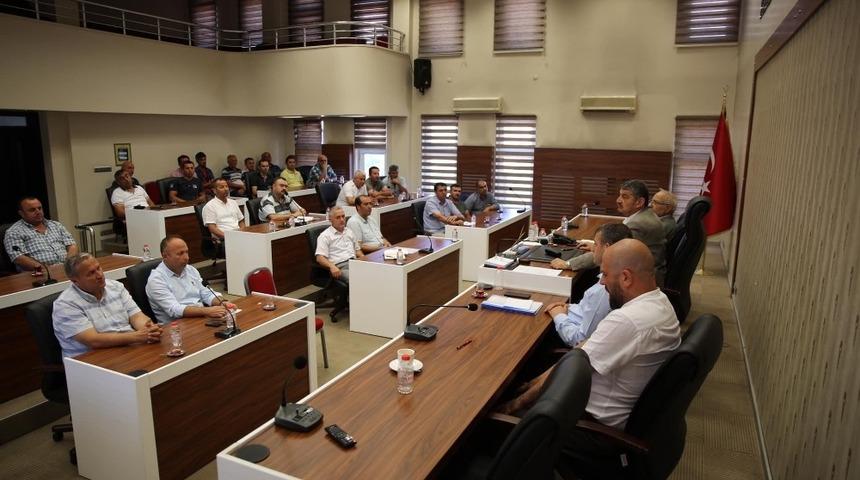 Başkan Akın personeliyle toplantıda buluştu