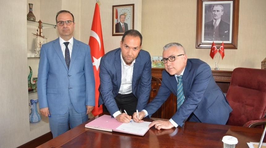 Niğde&rsquo;de ana cadde vatandaşlar i&ccedil;in trafiğe kapatılacak