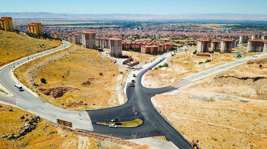 TOKİ yolunda asfalt &ccedil;alışmaları başladı