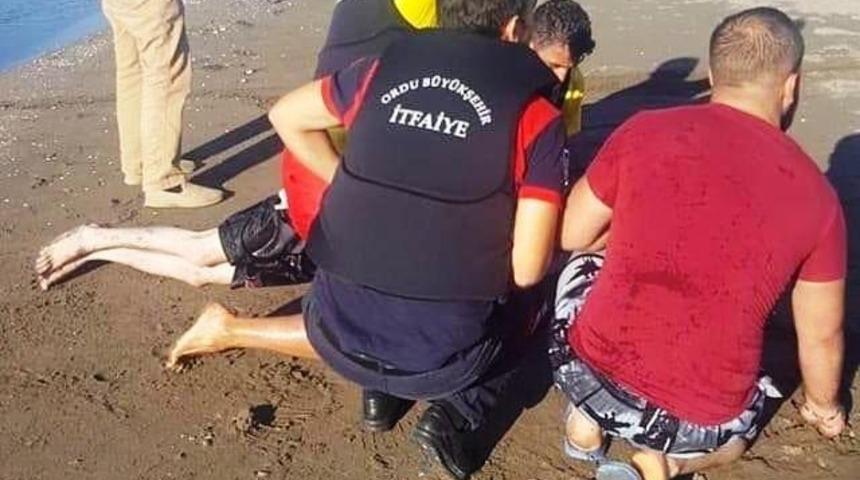 Fatsa&rsquo;da bir kişi boğulma tehlikesi ge&ccedil;irdi