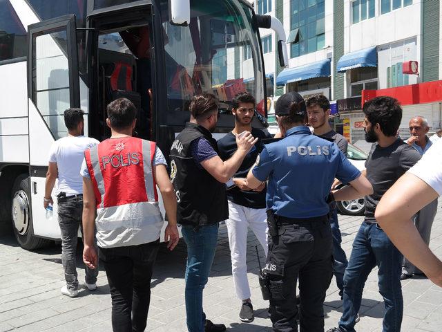 Esenyurt'ta kaçak göçmen denetimi: 93 gözaltı