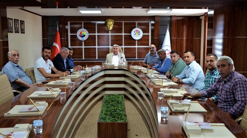 Kurbanlıkları kilogram fiyatları 20 ile 23 tl olarak a&ccedil;ıklandı