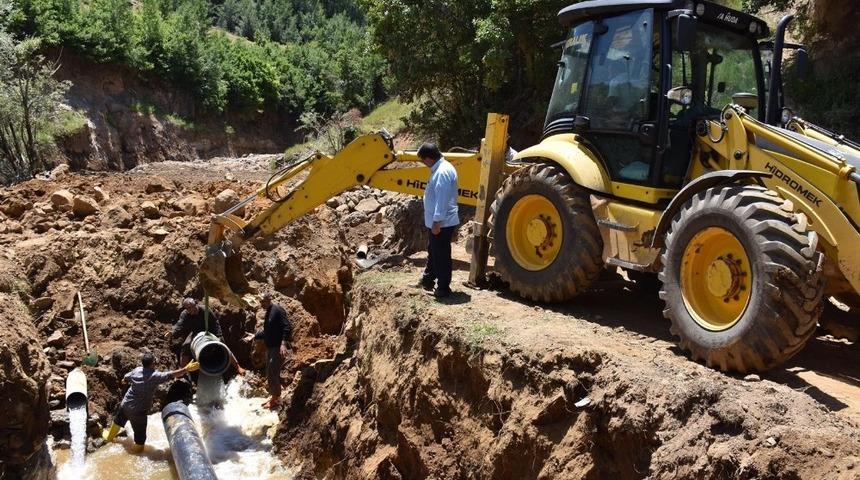 &Ccedil;&ouml;kme meydana gelen su kaynağında &ccedil;alışma