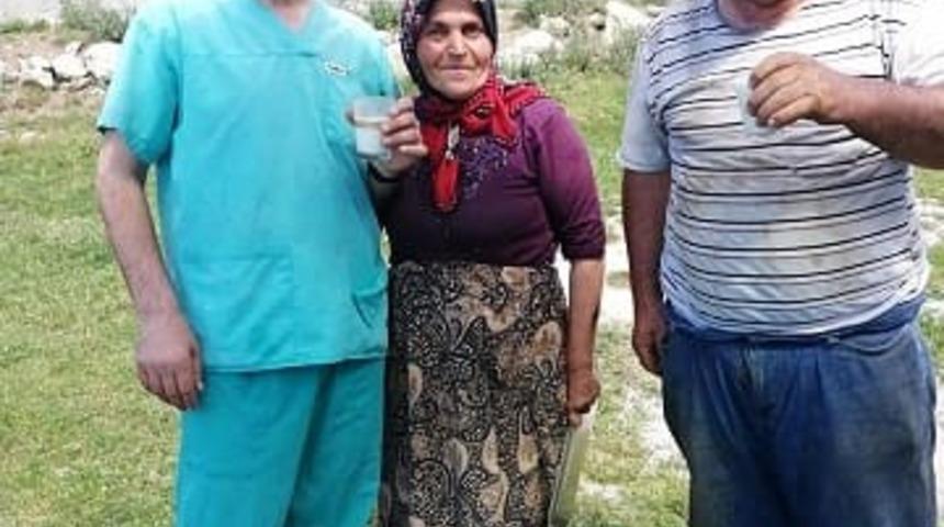 Başkan Altıkula&ccedil;, hayvanlardan kan alımı &ccedil;alışmalarına katıldı