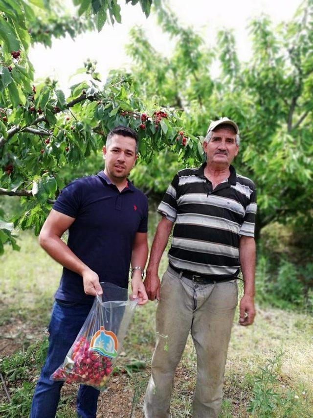 Salihli’de gıdalar sofraya gelmeden tarlada denetleniyor