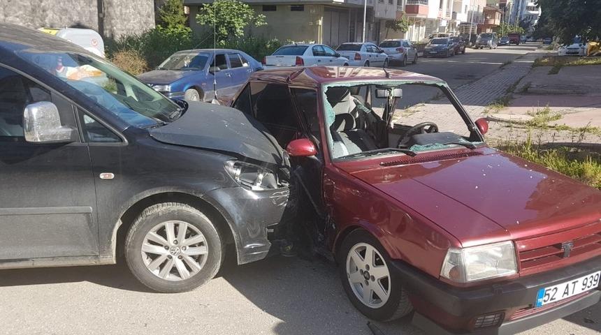 Fatsa&rsquo;da trafik kazası: 1 yaralı