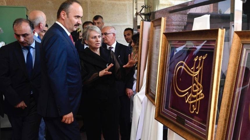 &lsquo;Edirne&rsquo;de Yaşamış Osmanlı Padişah Tuğraları&rsquo; sergisi a&ccedil;ıldı