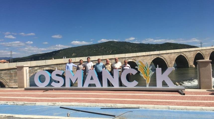 Osmancık Belediyesi’nden pirinç başaklı “Osmancık” yazısı