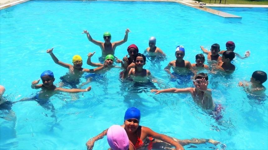 Germencik’te yüzme kursu büyük ilgi görüyor