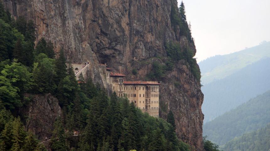 Sümela Manastırı'nı 1 ayda 50 bin kişi ziyaret etti!