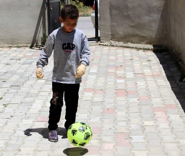 Komşu çocuğu küçük Efe'ye dehşeti yaşattı! Ağlama seslerini duyan komşular yardıma koştu G2