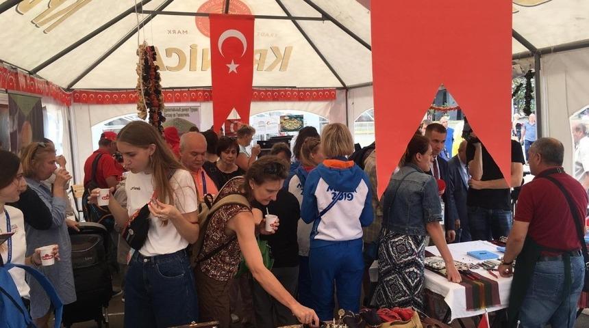 B&uuml;y&uuml;kşehir, &ldquo;4 mevsim Gaziantep&rdquo; kampanyasını kardeş şehir Minsk&rsquo;te tanıttı