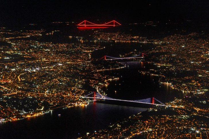 İstanbul Boğazı'nda büyüleyen manzara! G1
