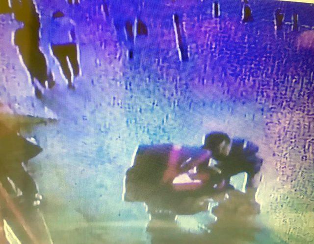 Eşinin amcası tarafından sokak ortasında &ouml;ld&uuml;r&uuml;ld&uuml;(2) 2