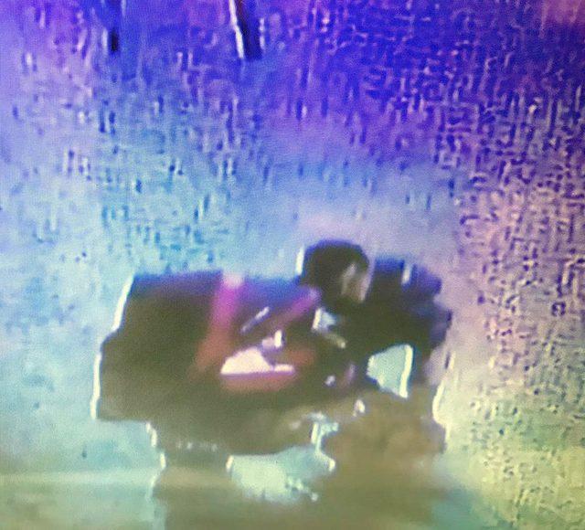 Eşinin amcası tarafından sokak ortasında &ouml;ld&uuml;r&uuml;ld&uuml;(2) 3