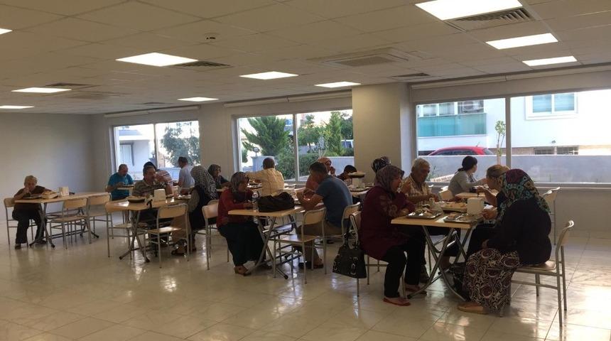 Hasta yakınlarına 5 yıldızlı otel konforunda konaklama hizmeti