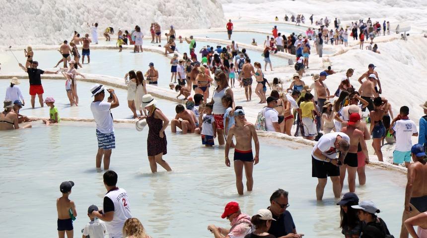 Pamukkale'de tüm zamanların rekoru kırıldı