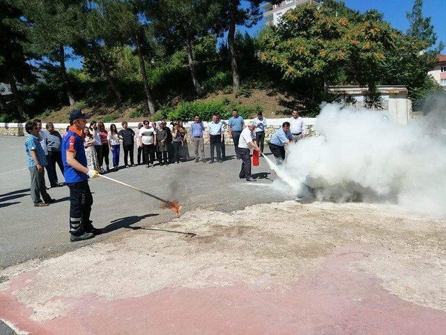 Valilik personeline eğitim verildi