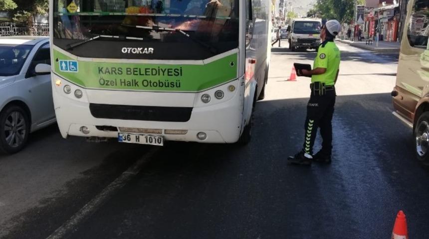 Kars&rsquo;ta trafik denetimleri s&uuml;r&uuml;yor