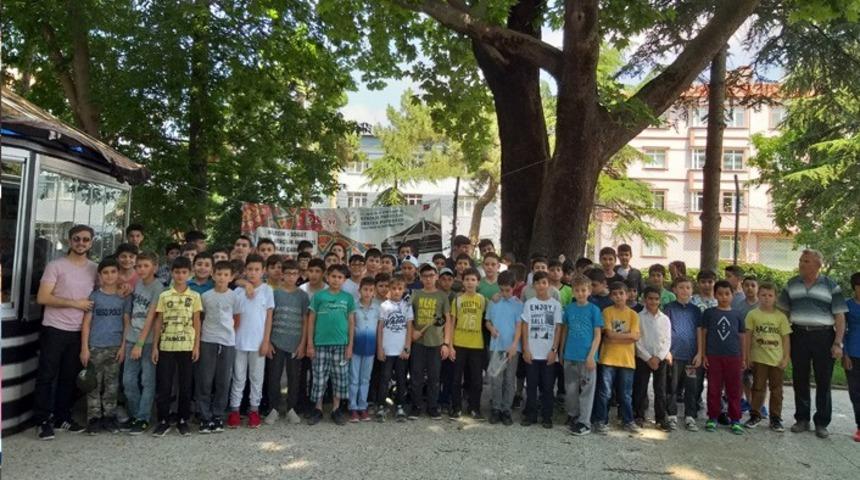 Yaz Kur&rsquo;an Kursu &ouml;ğrencilerinin tarih gezisi