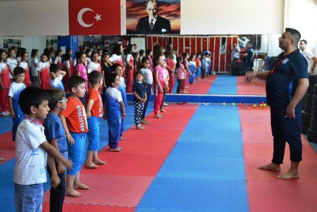 Yunusemre’de Wushu - Kung Fu kursuna yoğun ilgi