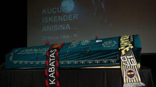 Şair Küçük İskender'e veda!