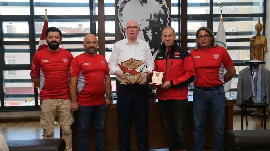 DAK’tan Başkan Kurt’a teşekkür ziyareti