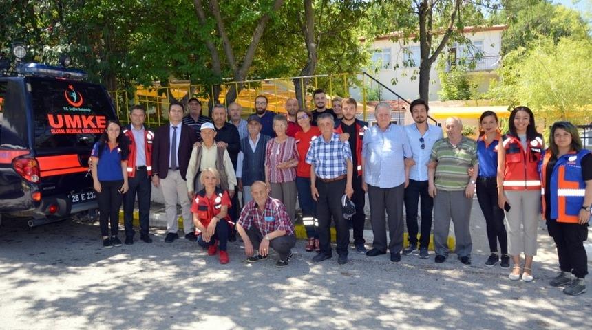 UMKE ekibi huzurevi sakinlerini sağlık taramasından ge&ccedil;irdi