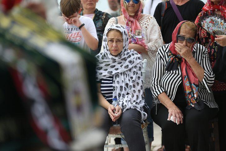 Şair Küçük İskender'e veda! G3