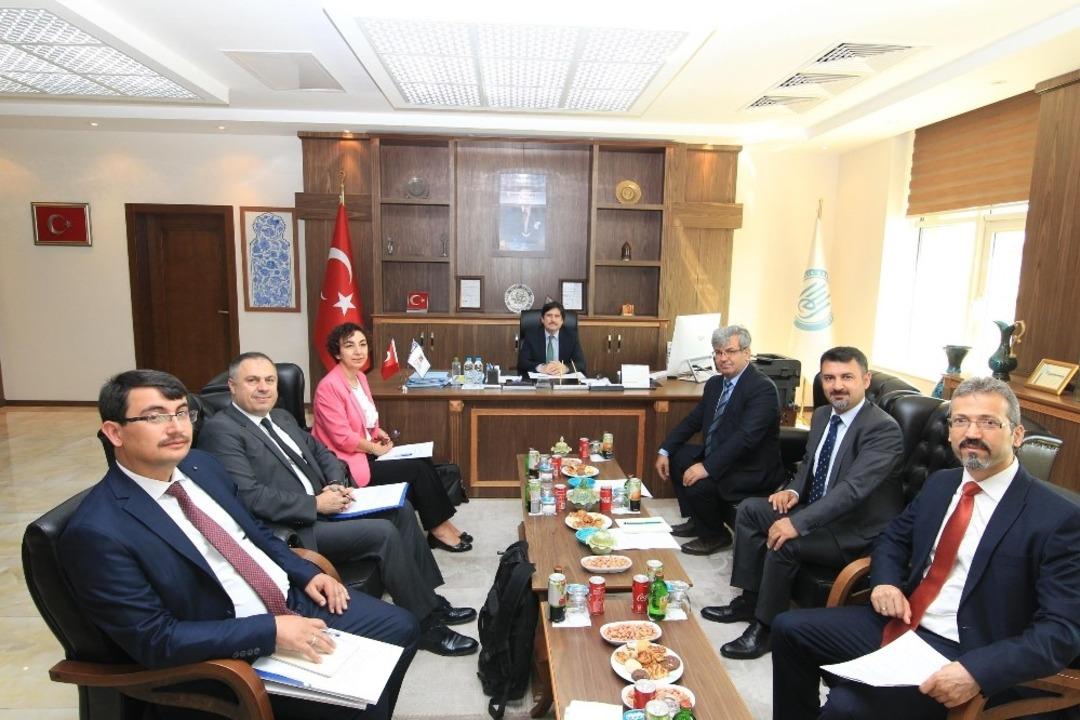 BE&Uuml;, dış değerlendirmeden başarıyla ge&ccedil;ti