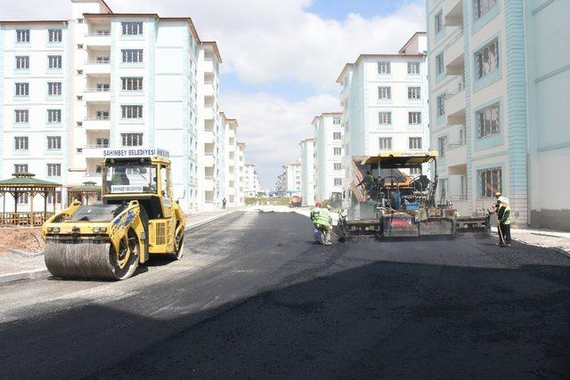 Şahinbey Belediyesi asfalt çalışmalarını tüm hızıyla sürdürüyor