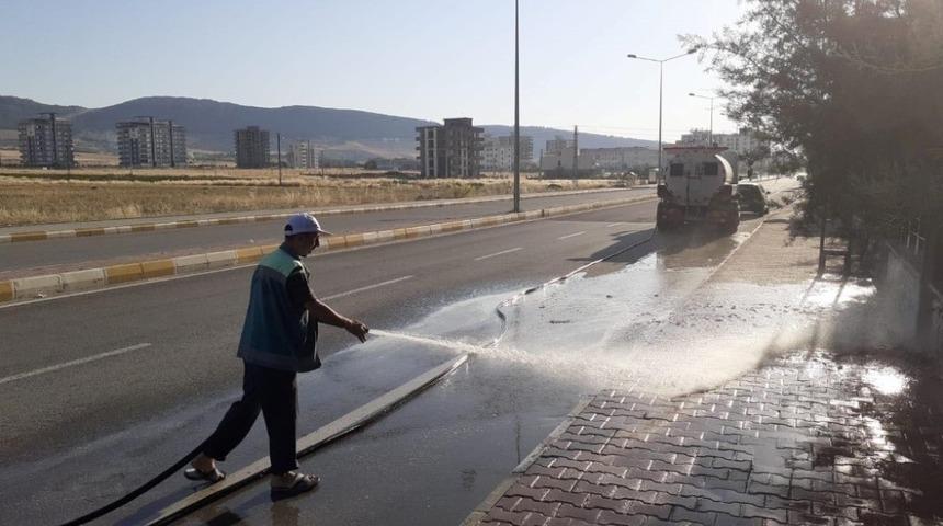 Temizlik ekiplerinden yoğun mesai