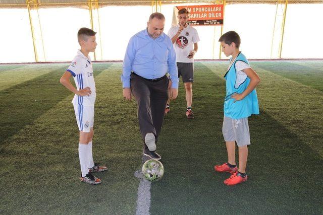 Camiler Arası Kardeşlik Futbol Turnuvası başladı