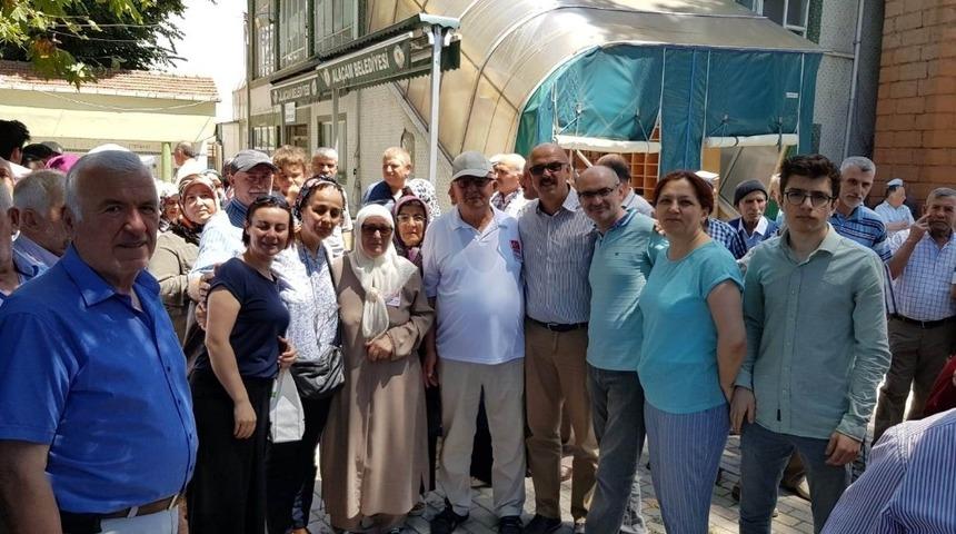 Hacı adayları dualarla uğurlandı