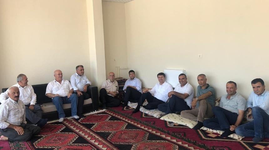 CHP heyeti muhtarlarla bir araya geldi