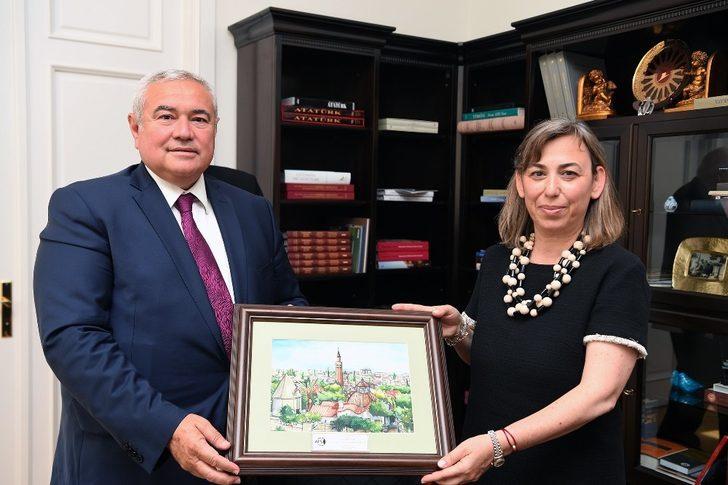 Antalyalı yatırımcı Baltıklara açılıyor G5