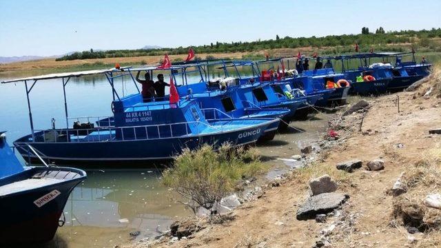 Balıkçı tekneleri denetleniyor