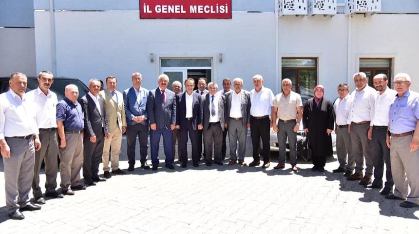 Başkan Şahin İl Genel Meclis başkanı ve &uuml;yelerini ziyaret etti