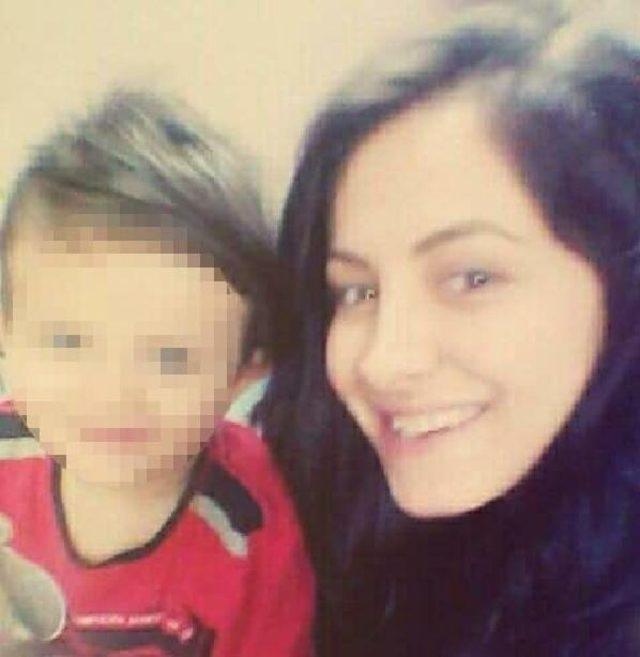 4 yaşındaki oğlu ağlayınca gen&ccedil; kadının cesedi bulundu 1