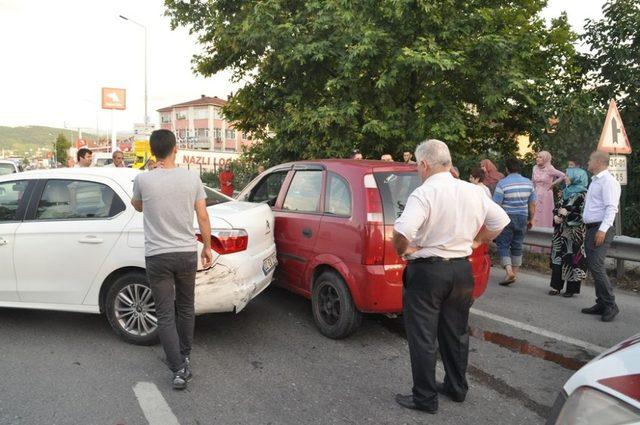 Sünnet düğününe giden aile kaza yaptı: 2 yaralı