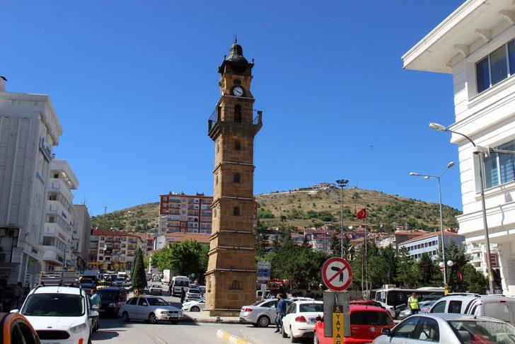 Asırlık Saat Kulesi onlarca yıldır ayakta G2