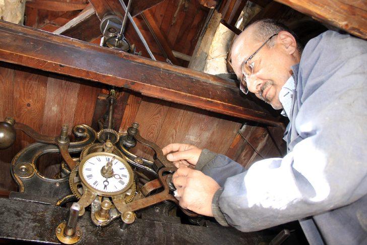 Asırlık Saat Kulesi onlarca yıldır ayakta G4