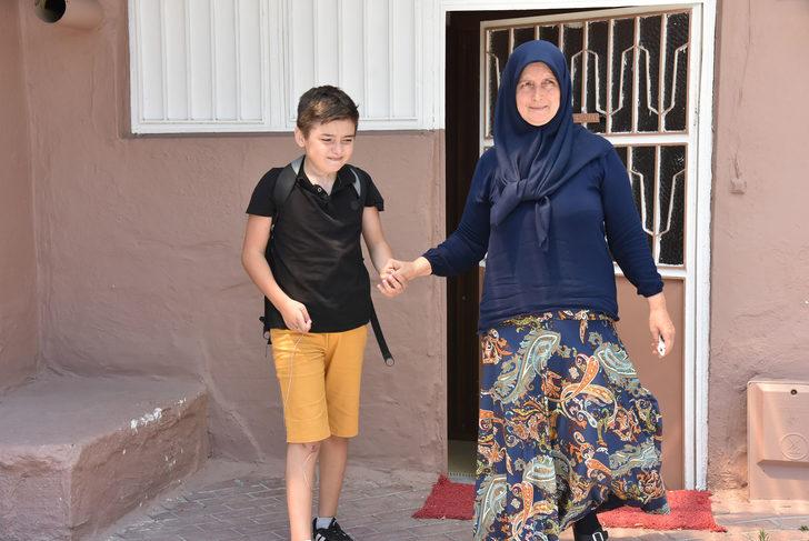 Bebekken içtiği temizlik maddesi hayatını kararttı! 9 yılda 300 ameliyat oldu G1