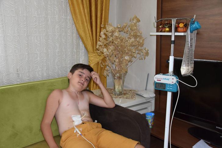 Bebekken içtiği temizlik maddesi hayatını kararttı! 9 yılda 300 ameliyat oldu G4