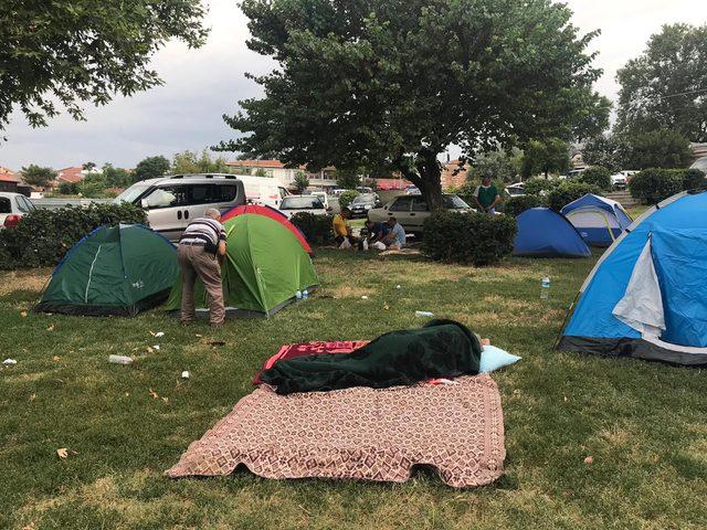 Kırkpınar için gelenler, Edirne sokaklarında sabahladı