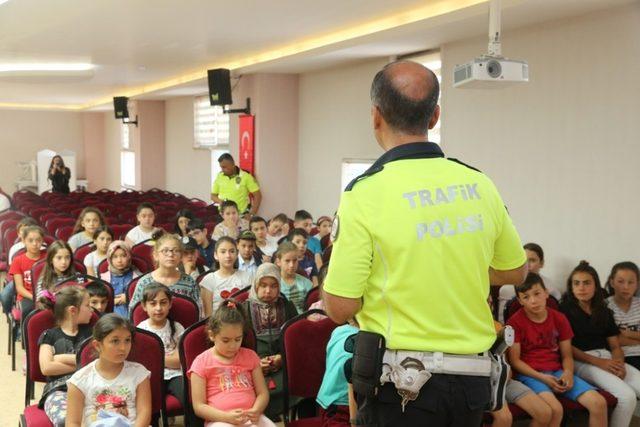 Başkan Palancıoğlu: “Yaz okulu öğrencilerine ‘Sürücü ve Yaya Eğitimi’ veriliyor”